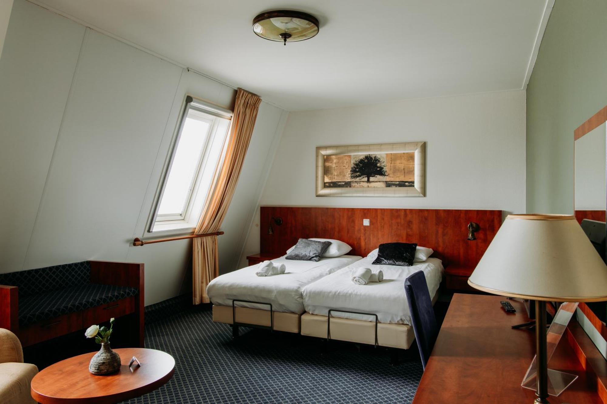 De Stobbe Hotel & Suites Ruinen Экстерьер фото